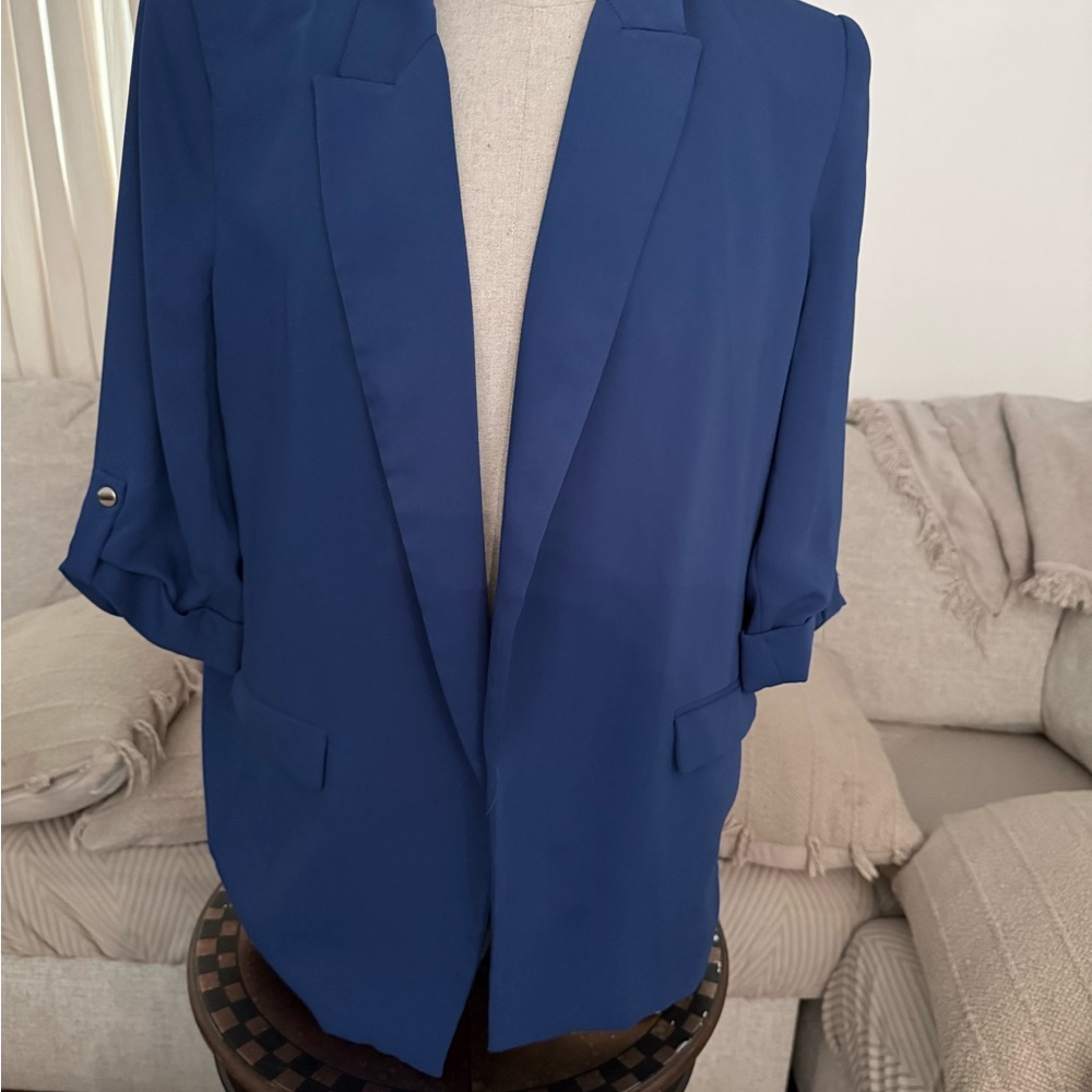 Zara women’s Deep Blue Blazer